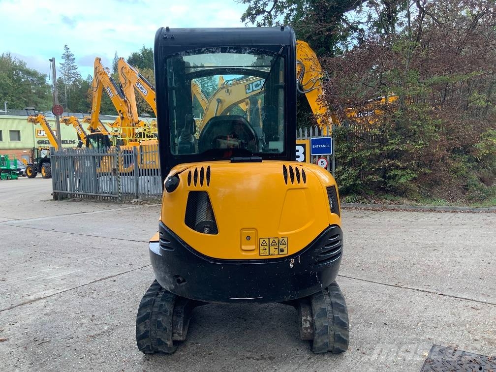 JCB 8026 CTS Mini bagri <7t