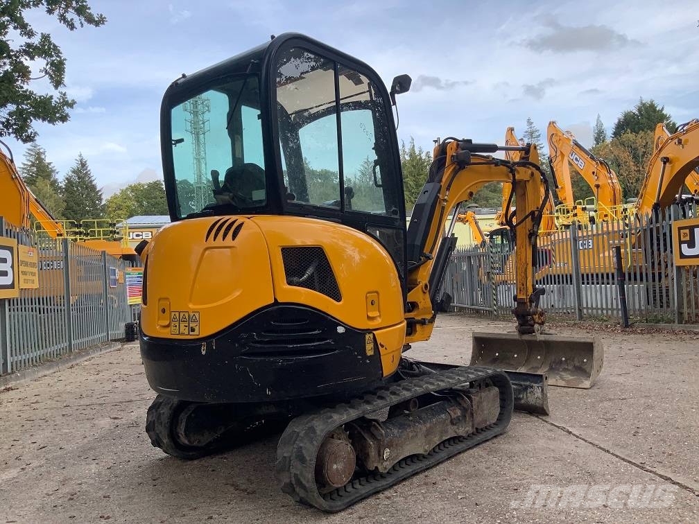 JCB 8026 CTS Mini bagri <7t