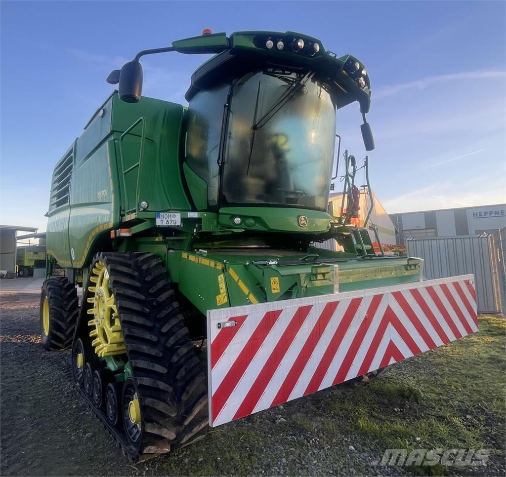 John Deere T 670 i Leikkuupuimurit