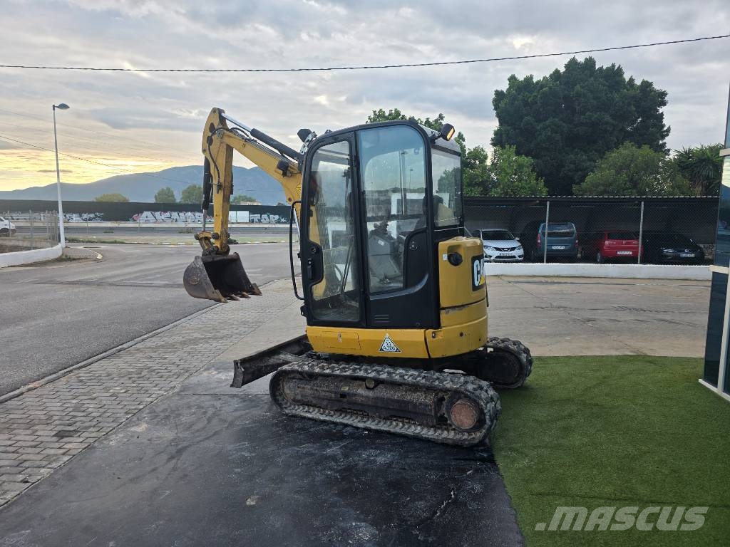CAT 302.7 CR Mini excavators < 7t (Mini diggers)