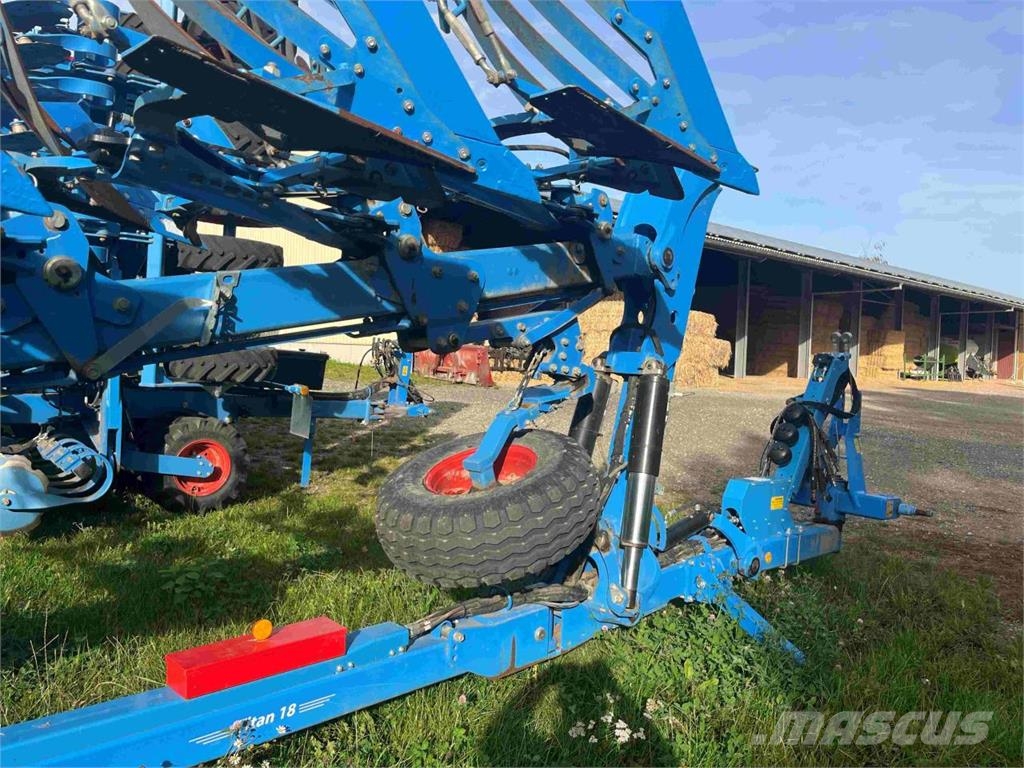 Lemken Aufsatteldrehpflug Titan 18 V U Navadni plugi