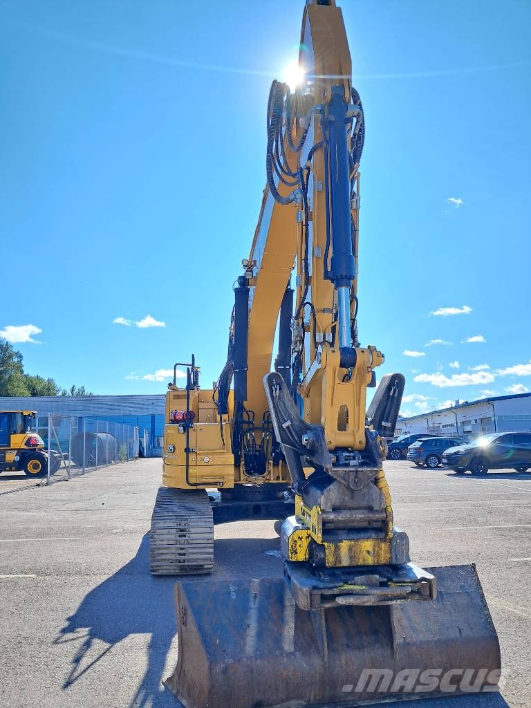 CAT 325 Telakaivukoneet