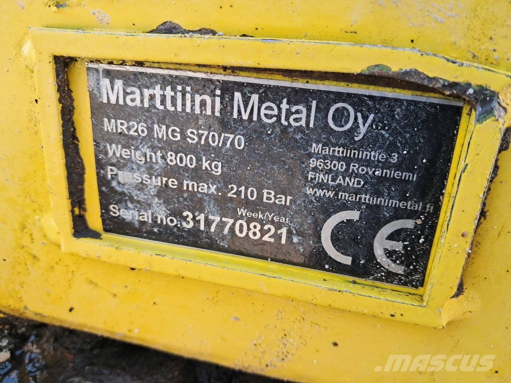 CAT 325 Telakaivukoneet