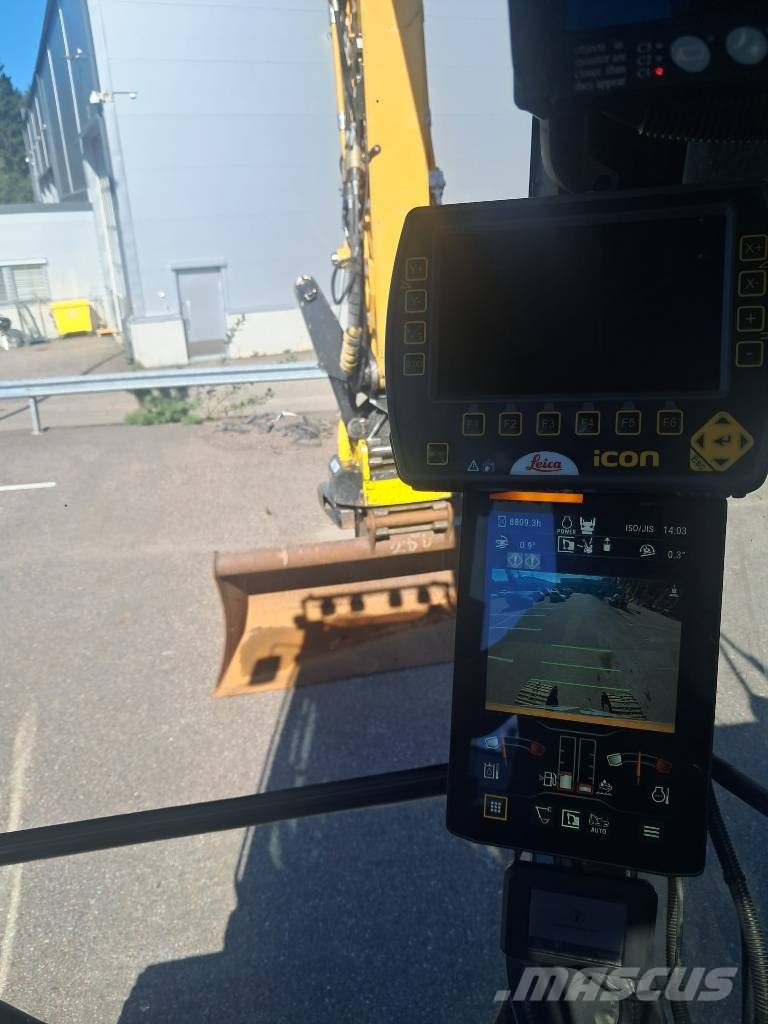 CAT 325 Telakaivukoneet