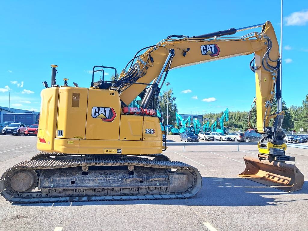 CAT 325 Telakaivukoneet