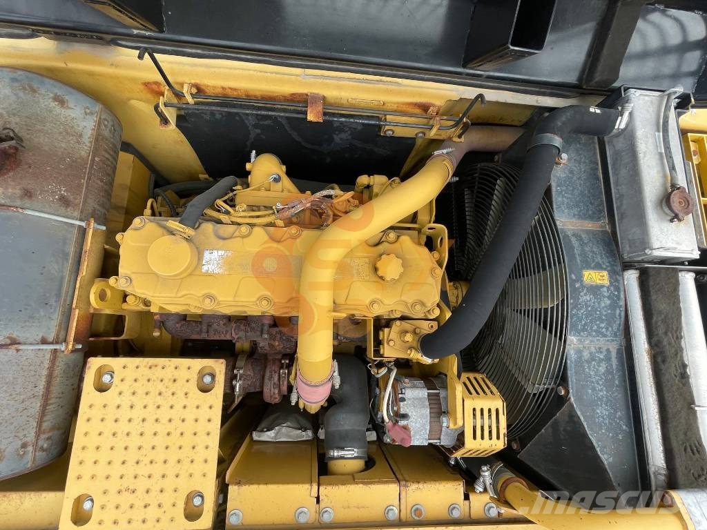 CAT 329 D Raupenbagger