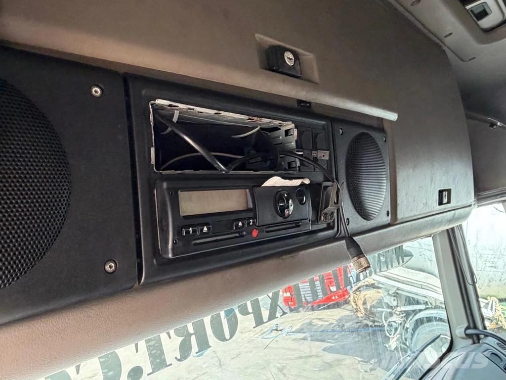 DAF XF 105.410 Tractor - 6 Cylinder - Euro 5 - Full Sp 트랙터 유닛