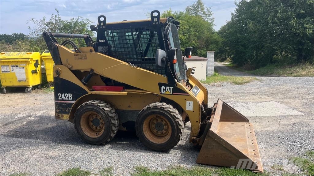 CAT 242 B 4X4 Stavebnictví - ostatní