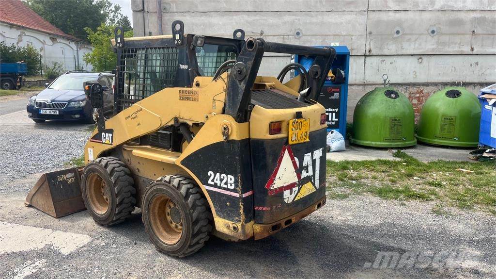 CAT 242 B 4X4 Stavebnictví - ostatní