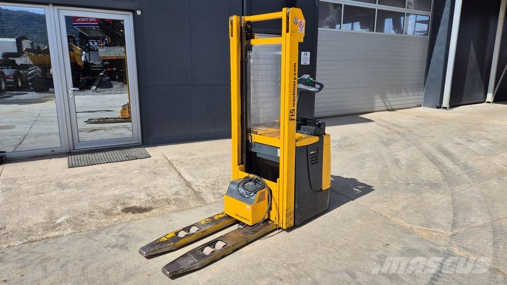 Jungheinrich EJC16 - 2003 YEAR - 4265 HOURS Pedestrian stackers