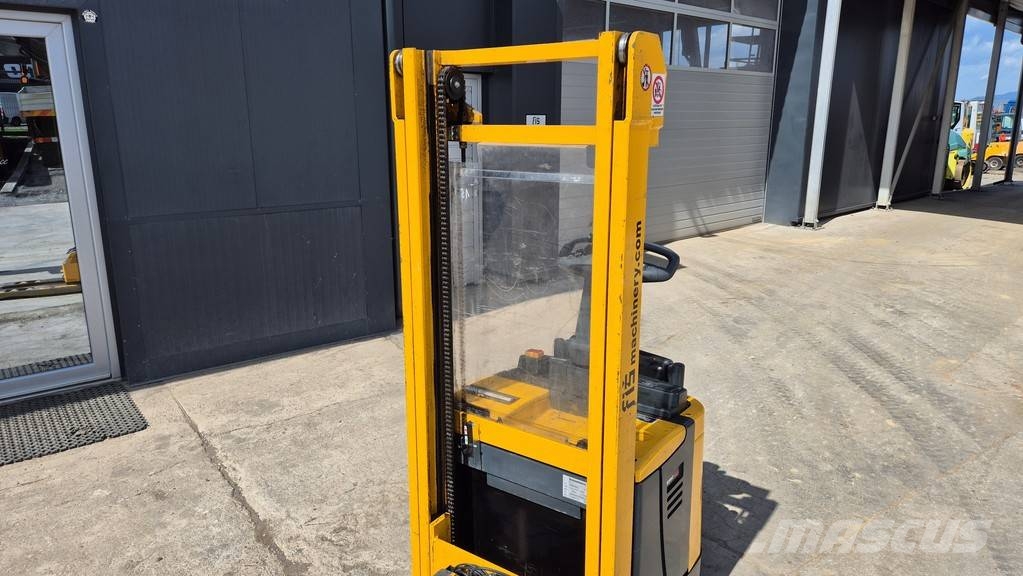 Jungheinrich EJC16 - 2003 YEAR - 4265 HOURS Pedestrian stackers