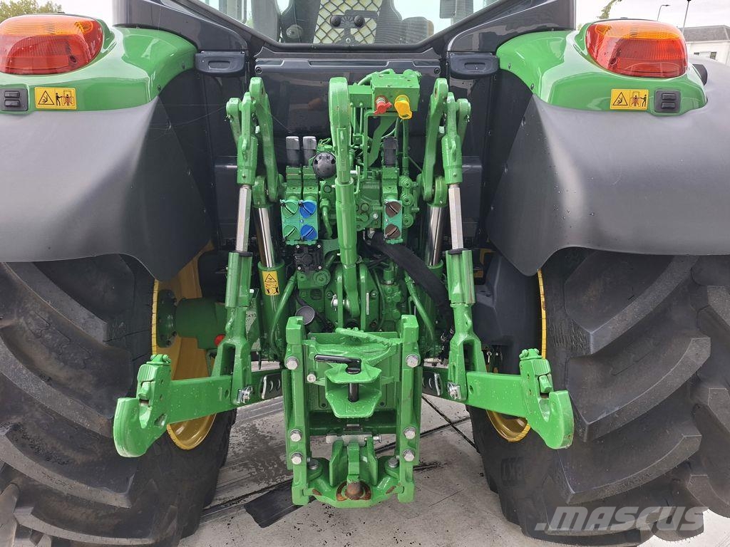 John Deere 6100M Traktoren