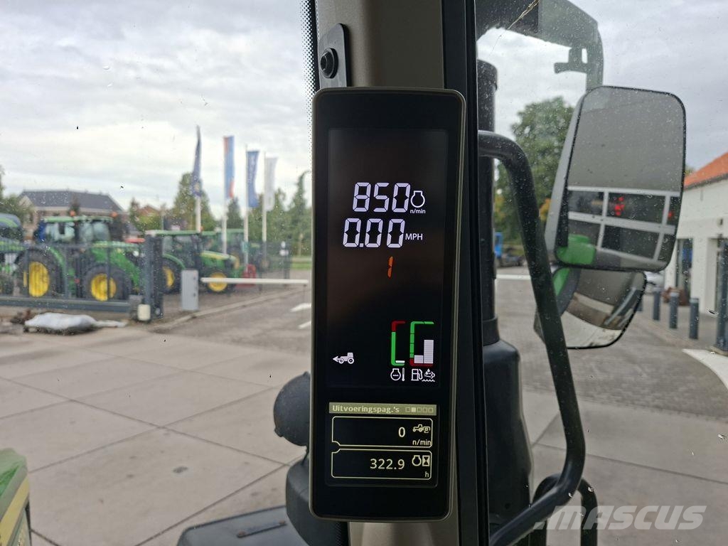 John Deere 6100M Traktoren