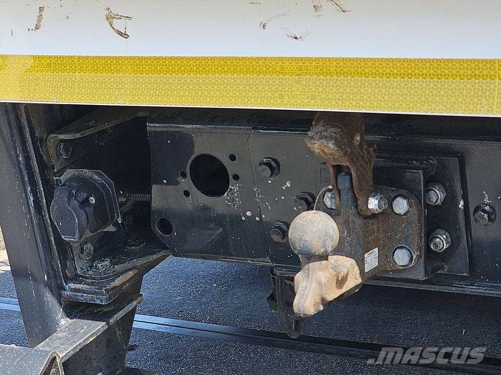 Iveco 160E21 EUROCARGO MACHINE TRANSPORT Camiones portavehículos