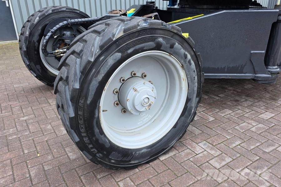 Genie SX135XC Diesel, 43m Working Height, 27.5m Reach, B Мини-погрузчики
