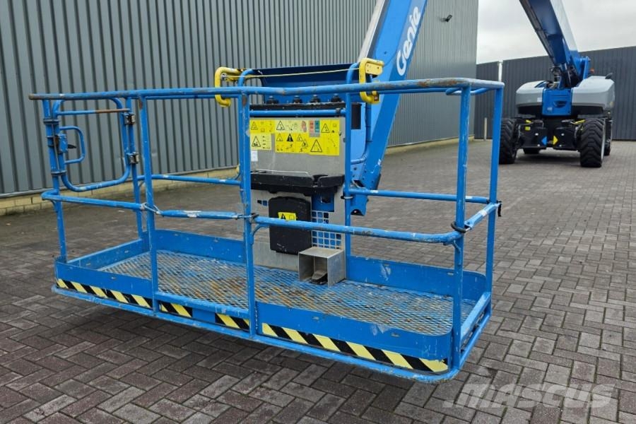 Genie SX135XC Diesel, 43m Working Height, 27.5m Reach, B Мини-погрузчики
