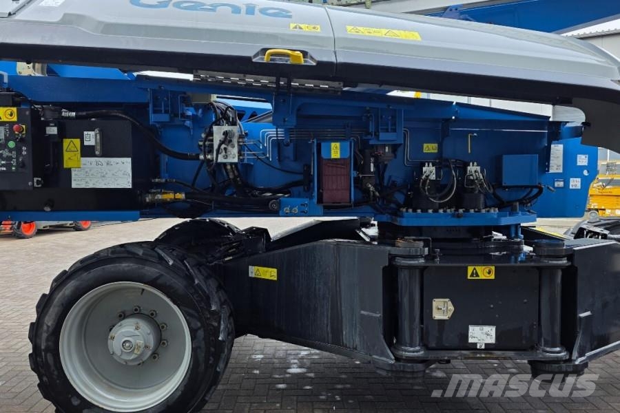 Genie SX135XC Diesel, 43m Working Height, 27.5m Reach, B Мини-погрузчики