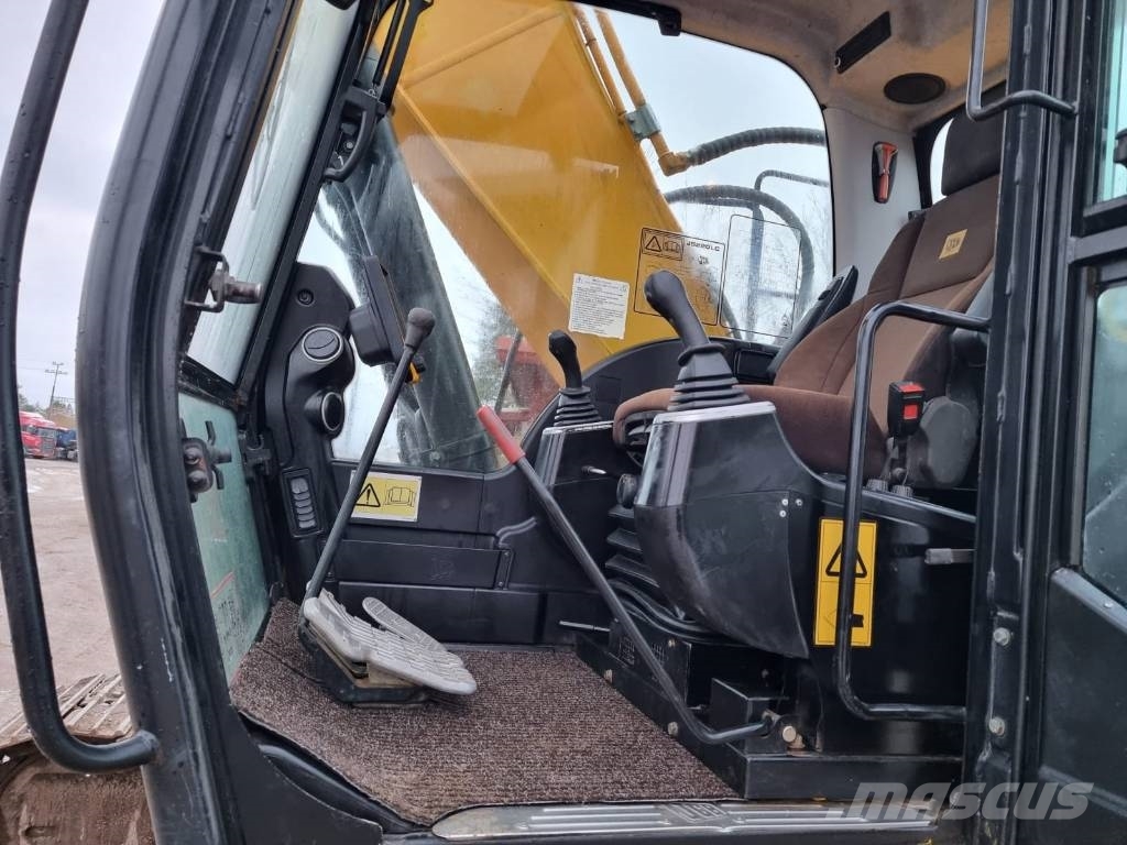 JCB JS 220 LC Excavadoras sobre orugas