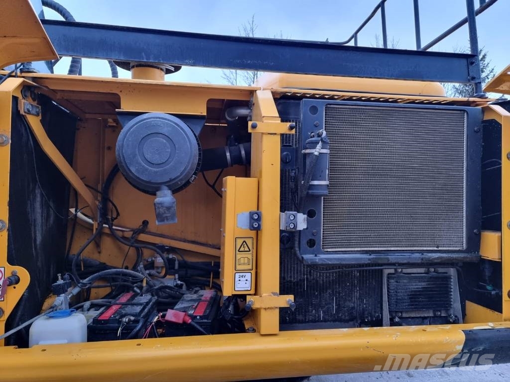 JCB JS 220 LC Excavadoras sobre orugas