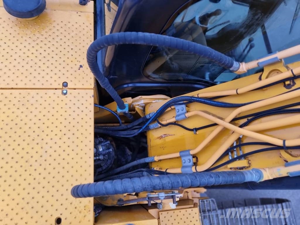 JCB JS 220 LC Excavadoras sobre orugas