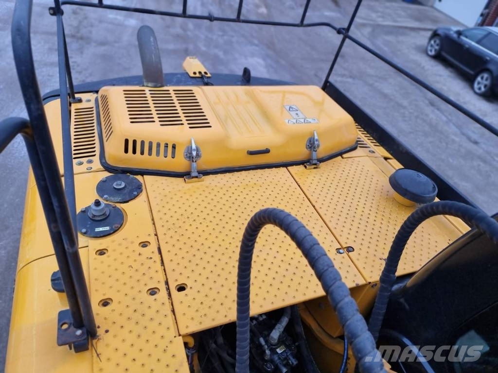 JCB JS 220 LC Excavadoras sobre orugas