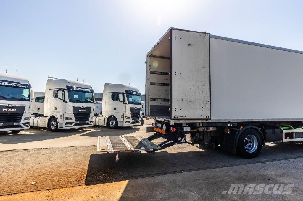 Renault D19 WIDE 320+HAYON BAR 2 T. Φορτηγά Κόφα