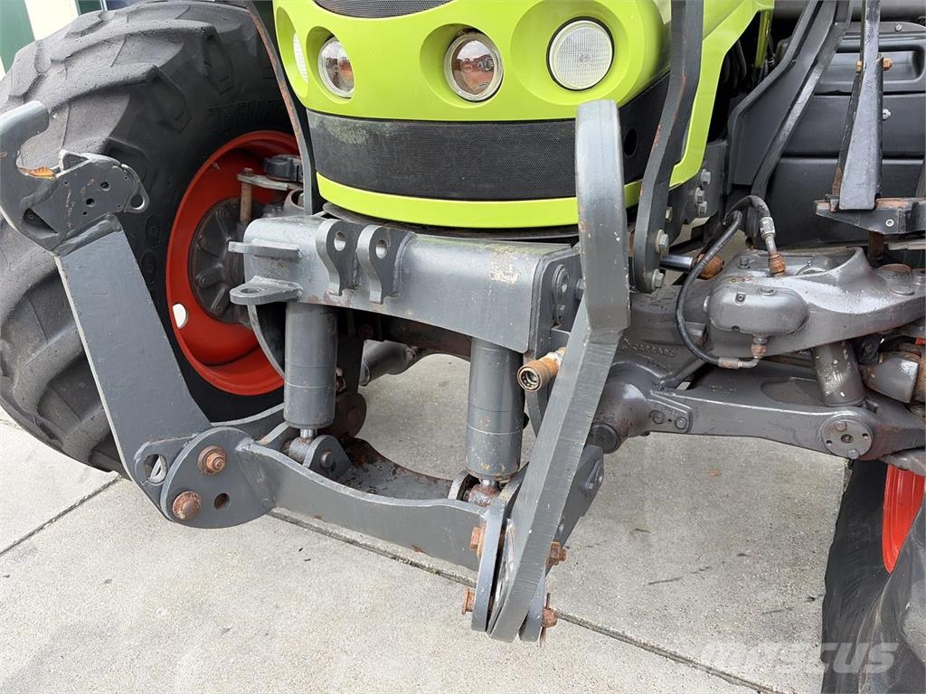 CLAAS Ares 697 ATZ Tractoren