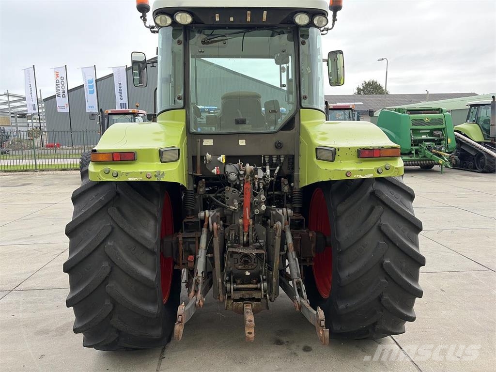 CLAAS Ares 697 ATZ Tractoren