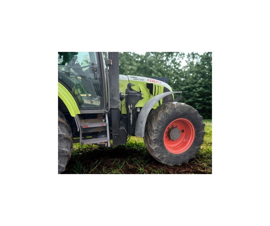 CLAAS Ares 697 ATZ Traktori