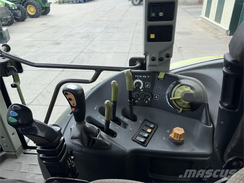 CLAAS Ares 697 ATZ Tractoren