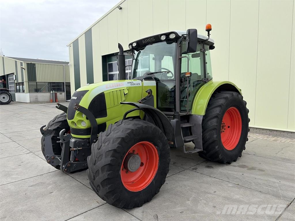 CLAAS Ares 697 ATZ Tractoren