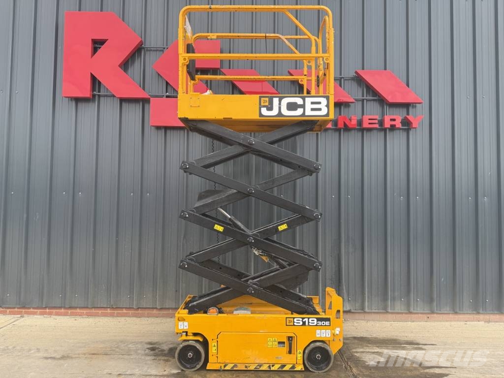 JCB S 1930 E Škarjaste dvižne ploščadi
