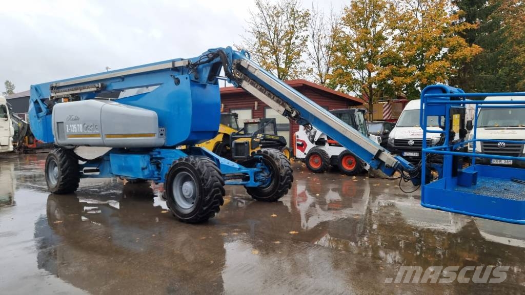 Genie Z 135/70 관절형 전동이동 리프트