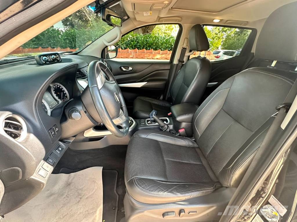 Nissan Navara mit Wohnauflieger Evergreen Eco-Lite Diger yari çekiciler