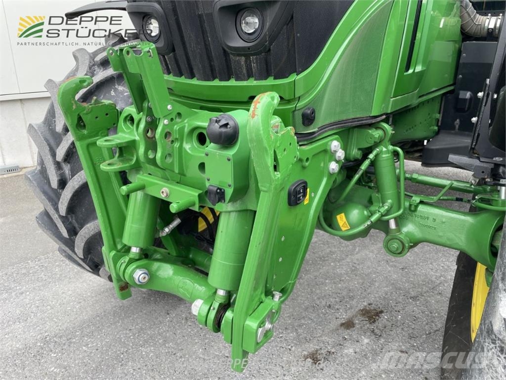 John Deere 6230R Další