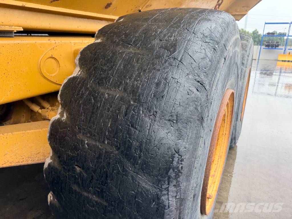 CAT 735 Zglobni demperji