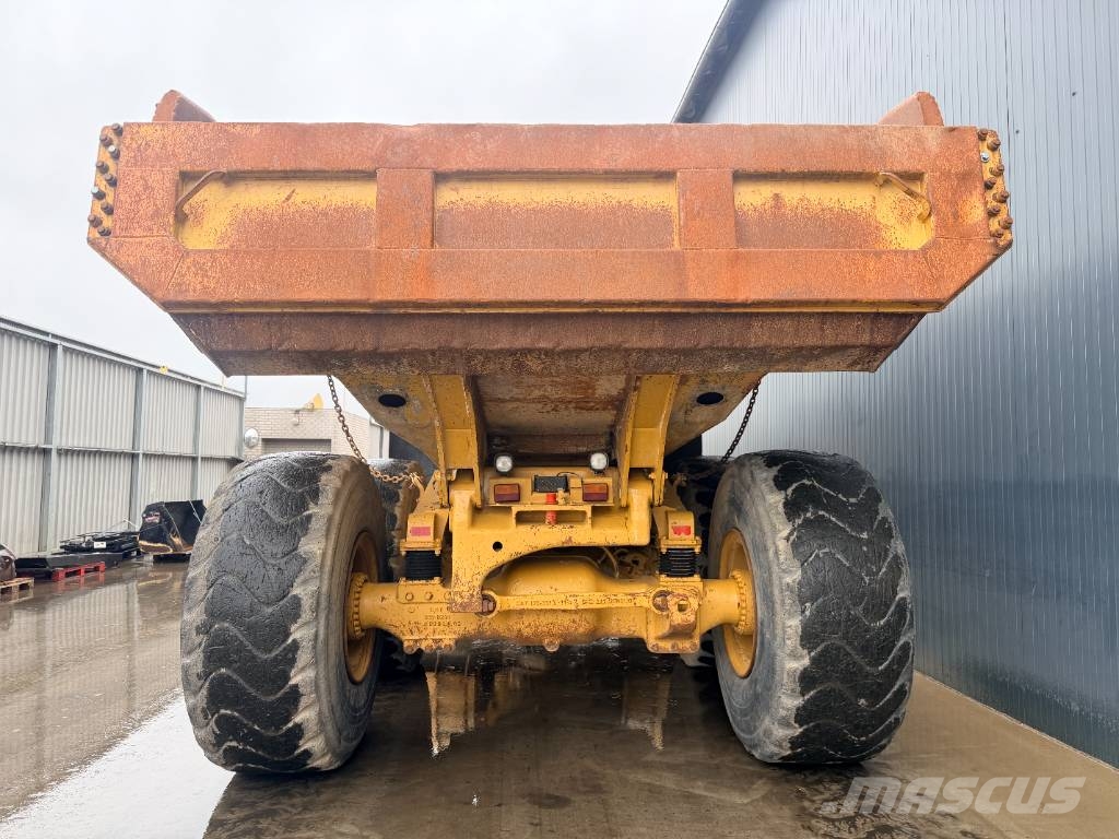 CAT 735 Zglobni demperji