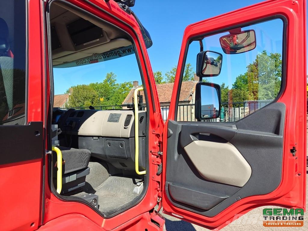 Renault MIDLUM 220.10 EXTRA LIGHT 4x2 Double Cab (6-seater Camiones de Bomberos