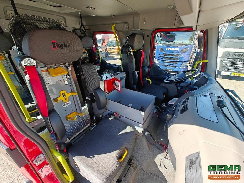 Renault MIDLUM 220.10 EXTRA LIGHT 4x2 Double Cab (6-seater Camiones de Bomberos