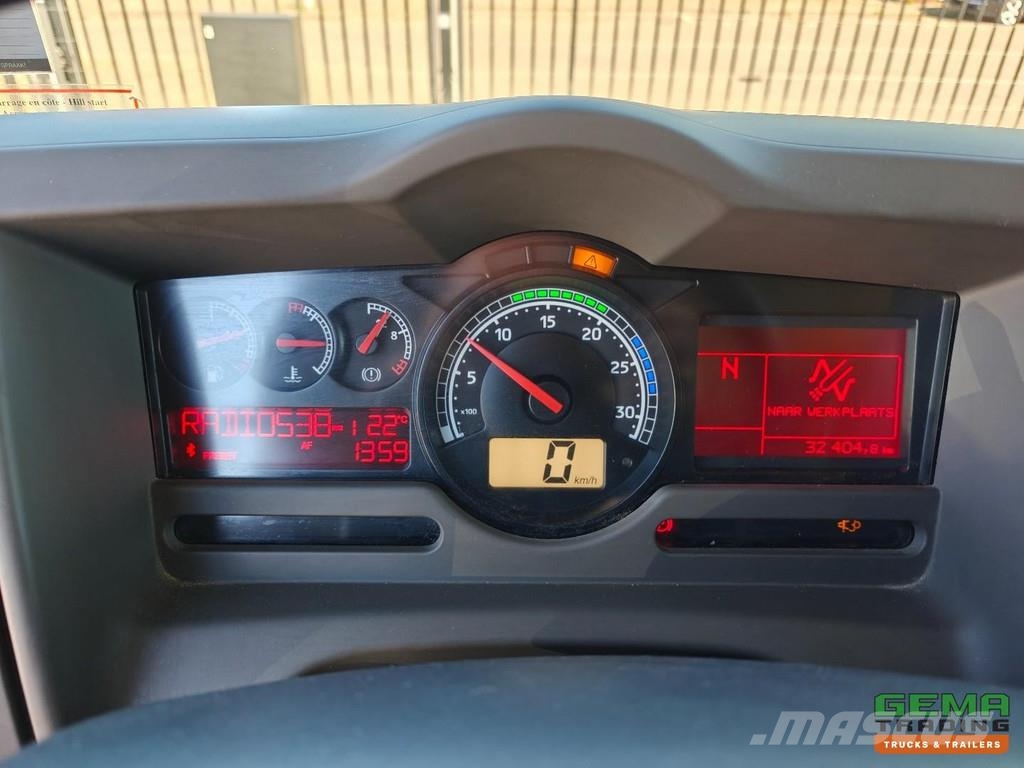 Renault MIDLUM 220.10 EXTRA LIGHT 4x2 Double Cab (6-seater Camiones de Bomberos