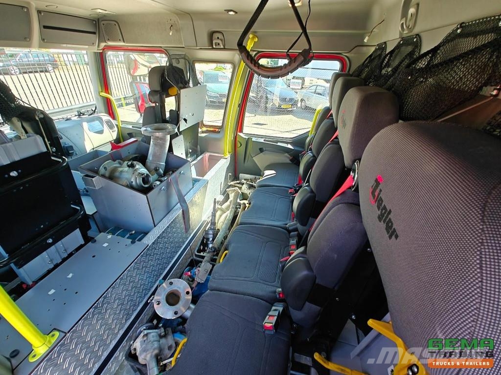 Renault MIDLUM 220.10 EXTRA LIGHT 4x2 Double Cab (6-seater Camiones de Bomberos
