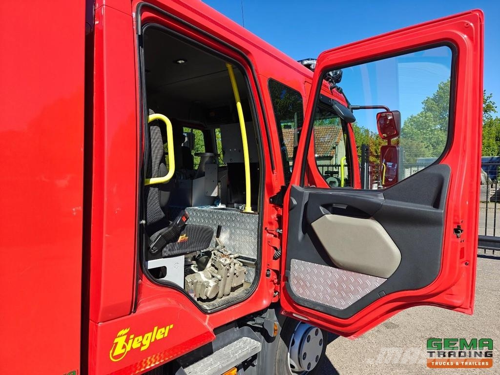 Renault MIDLUM 220.10 EXTRA LIGHT 4x2 Double Cab (6-seater Camiones de Bomberos