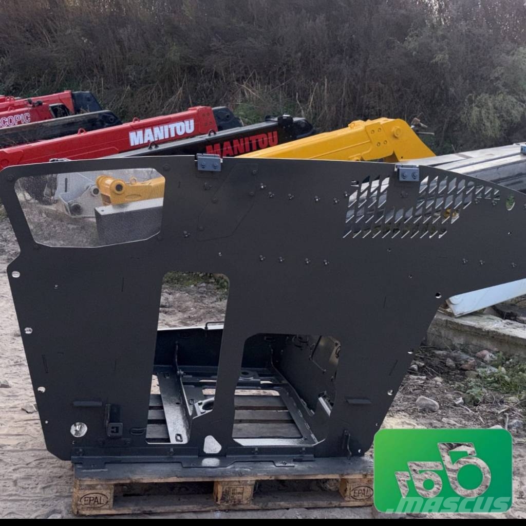 Claas Scorpion 732 Engine Cover, Housing, Shield, Enclosure Chassis og understell