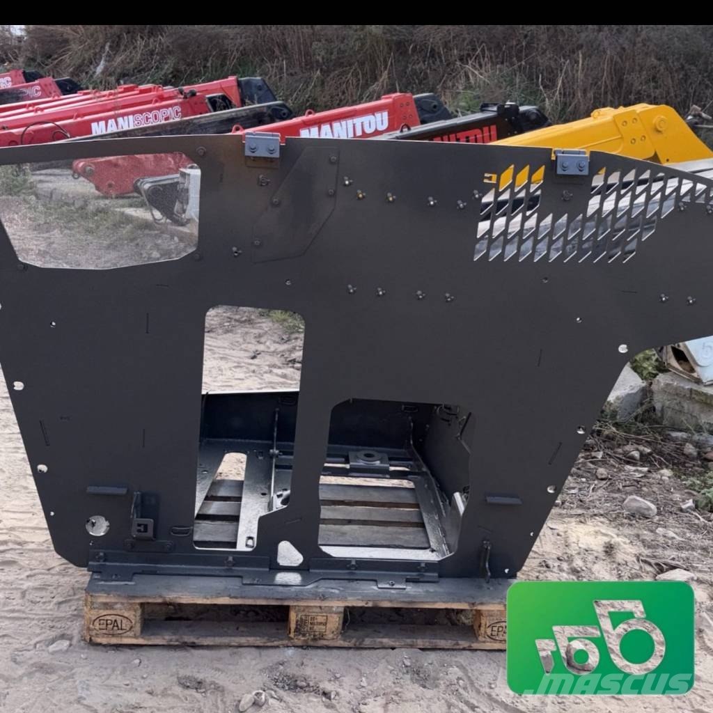 Claas Scorpion 732 Engine Cover, Housing, Shield, Enclosure Chassis og understell