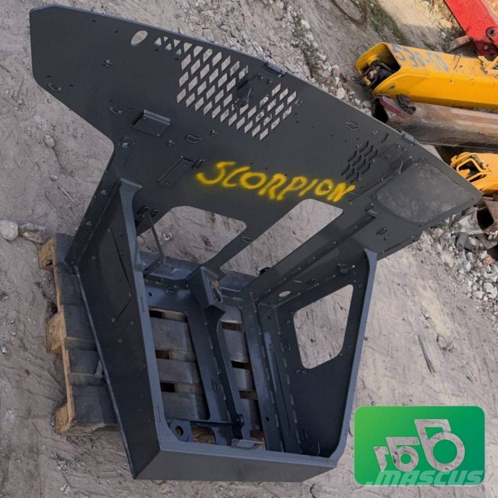 Claas Scorpion 732 Engine Cover, Housing, Shield, Enclosure Chassis og understell
