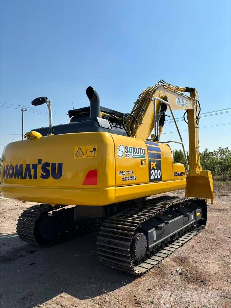 Komatsu PC220-11R Εκσκαφείς με ερπύστριες