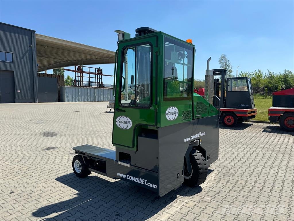 Combilift C4000 // Diesel // 2004 year 4-way reach trucks