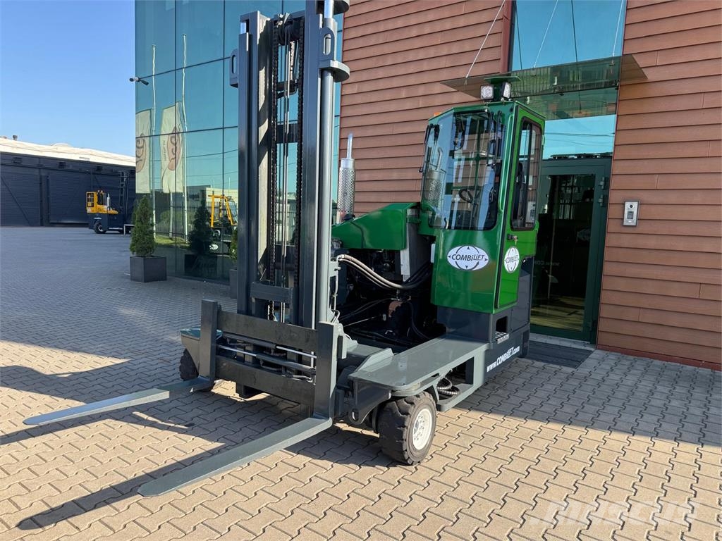 Combilift C4000 // Diesel // 2004 year 4-way reach trucks