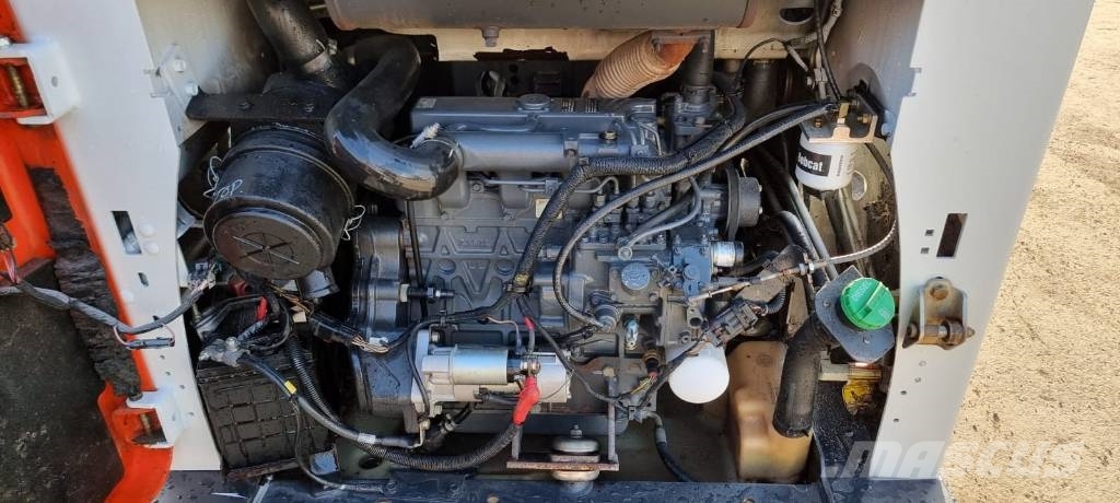 Bobcat S 510 Krautuvai su šoniniu pasukimu
