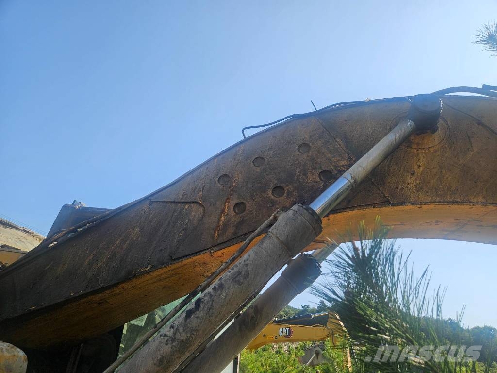CAT 330FL 대형 굴삭기 29톤 이상